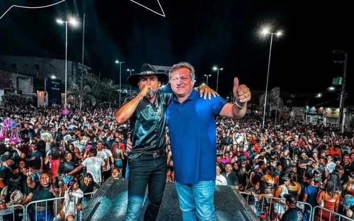 Vereadores de Terra Nova elogiam Dr. Dinha Mororó pelo sucesso da Festa de Setembro 2025Festa de Setembro 2025 em Terra Nova é elogiada por vereadores, que destacam a organização do prefeito Dr. Dinha Mororó.