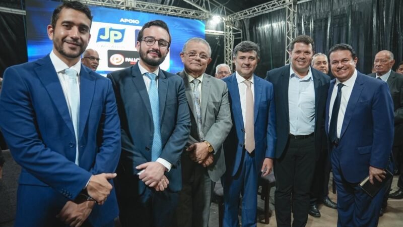 Eduardo da Fonte, Lula da Fonte e Pastor Adalto Santos participam da Cruzada Evangelística em Palmares