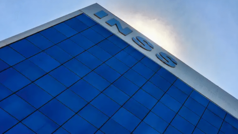 Justiça libera R$ 2,4 bilhões em atrasados do INSS; veja quem tem direito e como consultar