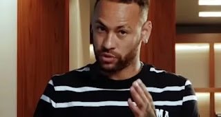 Assessoria se manifesta após Neymar ser acusado de vício em álcool