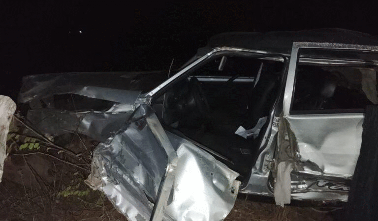 ACIDENTE ENVOLVENDO CARRO E CAMINHÃO TIRA A VIDA DE HOMEM NA PE-585, EM IPUBI-PE