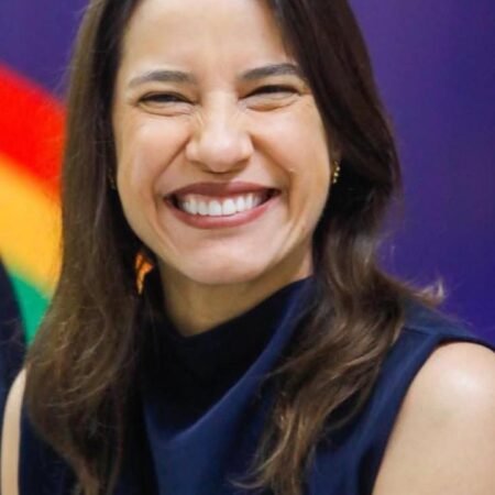 57% dos pernambucanos aprovam a atuação da governadora, enquanto 39% desaprovam e 4% não souberam responder