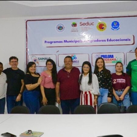 Reunião define os detalhes do Mutirão da Documentação da Trabalhadora Rural, que acontece no Assentamento Jatobá, interior de Lagoa Grande