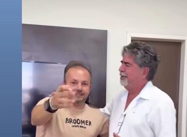 Prefeito de Salgueiro Celebra Aniversário do Amigo Dr. Edilton Carvalho em Clima de Amizade e Reconhecimento Prefeito de Salgueiro comemora o aniversário do amigo Dr. Edilton Carvalho, destacando laços de amizade, respeito e admiração pelo médico.