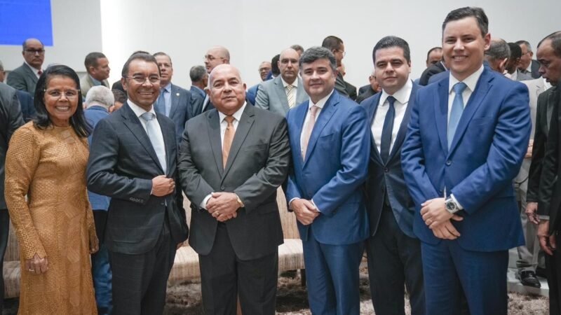 Deputado Eduardo da Fonte participa do culto em celebração à vida do Pastor Ailton José na Assembleia de Deus em Pernambuco