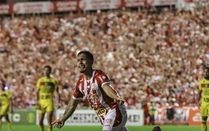 Náutico vence o Brusque e garante retorno à Série B do Campeonato Brasileiro