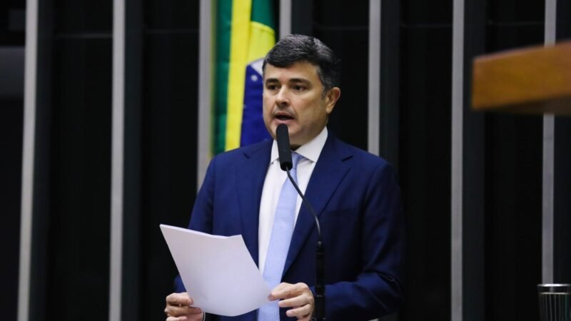 A pedido de Eduardo da Fonte, governo adia decisão sobre taxa de 30% nas malhas de poliéster importadas da China que afeta o Polo de Confecções