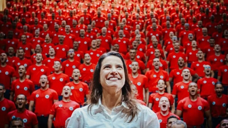 Governadora Raquel Lyra celebra 17º mês consecutivo de queda no número de homicídios em Pernambuco durante aula que inaugurou a formação de 322 novos bombeiros militares