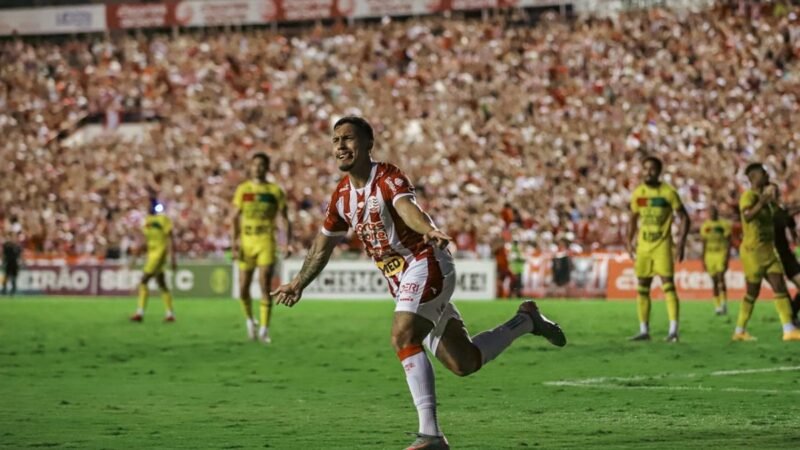 Náutico vence Brusque, Guarani perde da Ponte e Timbu garante acesso dramático à Série B