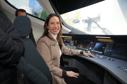 Na China, Raquel se reúne com a maior fabricante de trens do mundo