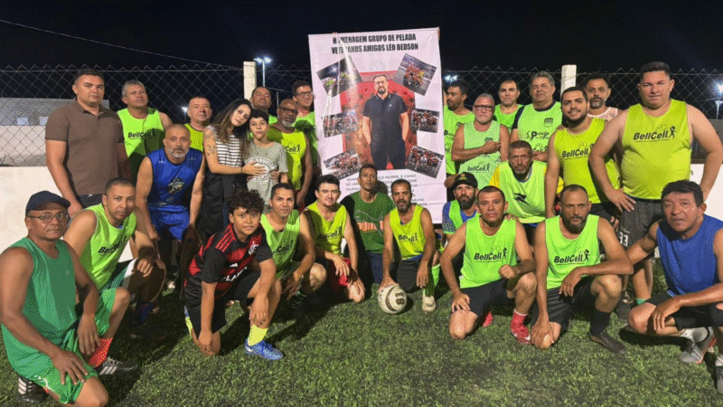 TIME DE VETERANOS REALIZA HOMENAGEM PARA O PASTOR LÉO BEDSON NO ESTÁDIO HONORÃO, EM LAGOA GRANDE-PE: ASSISTA