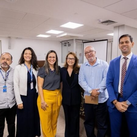 Deputada Débora Almeida realiza reunião da Frente Parlamentar da Micro e Pequena Empresa na Alepe