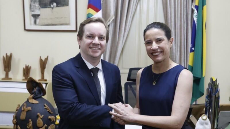PERNAMBUCO 👨🏻‍⚖️ Governadora Raquel Lyra anuncia Carlos Gil Rodrigues Filho como novo desembargador do TJPE