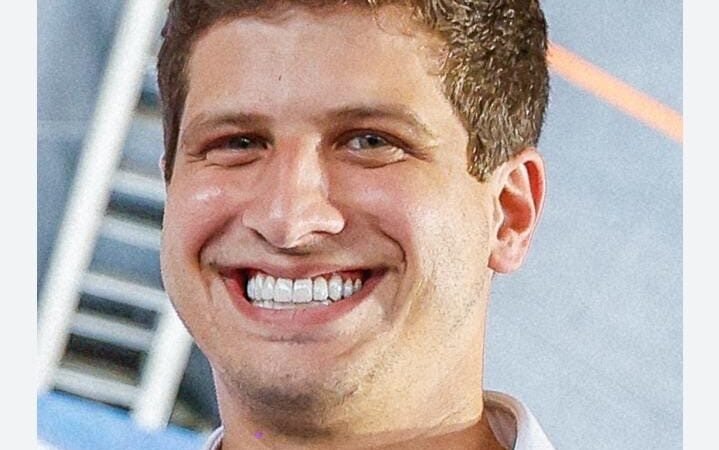 Animado O prefeito João Campos disse em entrevista a Folha na semana passada que o PSB vai entrar para valer na eleição de 2026, tanto na disputa pela Câmara Federal quanto na Assembleia Legislativa.