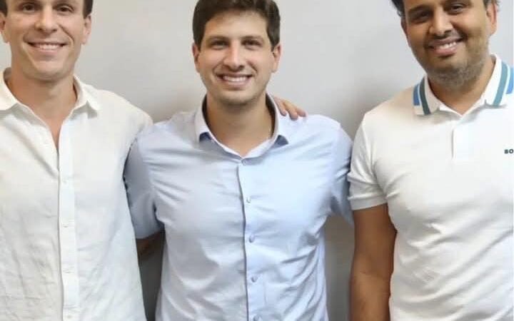 O ex-prefeito de Ouricuri, Ricardo Ramos (UB), foi confirmado como um dos coordenadores da campanha de João Campos (PSB) no Sertão do Araripe para a disputa ao Governo de Pernambuco em 2026.