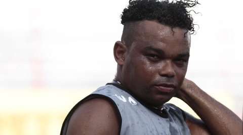 “Entregador de camisa”: Carlinhos Bala detona Oswaldo de Oliveira após polêmica com Ancelotti