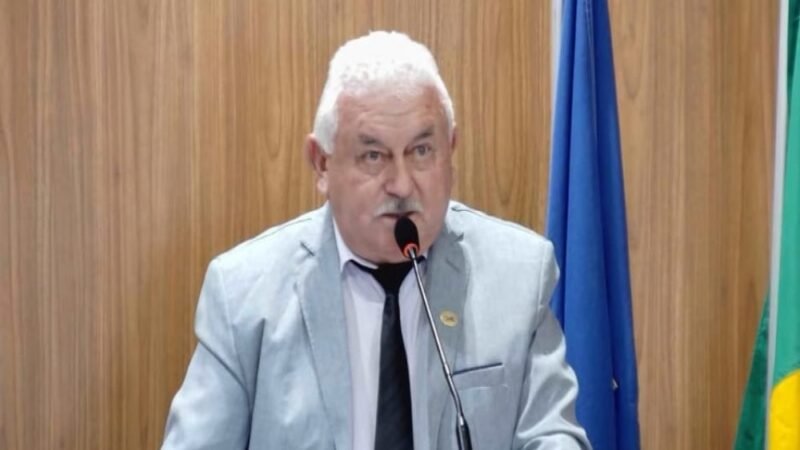 Vereador Auremar Carvalho apresenta ações e agradece avanços em obras e serviços durante sessão na Câmara de Salgueiro