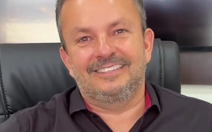 Prefeito de Salgueiro antecipa pagamento da segunda parcela do 13° salário para os servidores municipais