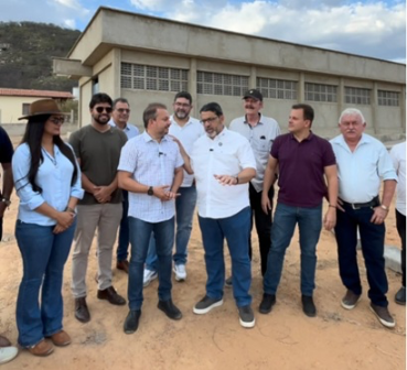 Governo de Pernambuco retoma projeto que levará abastecimento de água regular para as comunidades de Negreiros e URI