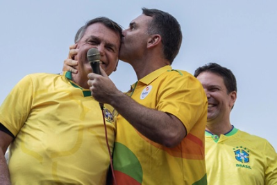 Flávio Bolsonaro diz ter sido escolhido pelo pai para ser o candidato do PL à Presidência em 2026