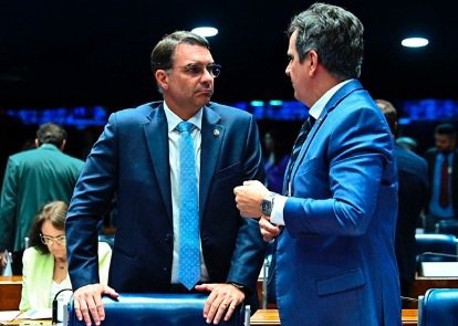 Ciro Nogueira diz que Flávio é o melhor “herdeiro político” de Bolsonaro e confirma negociação