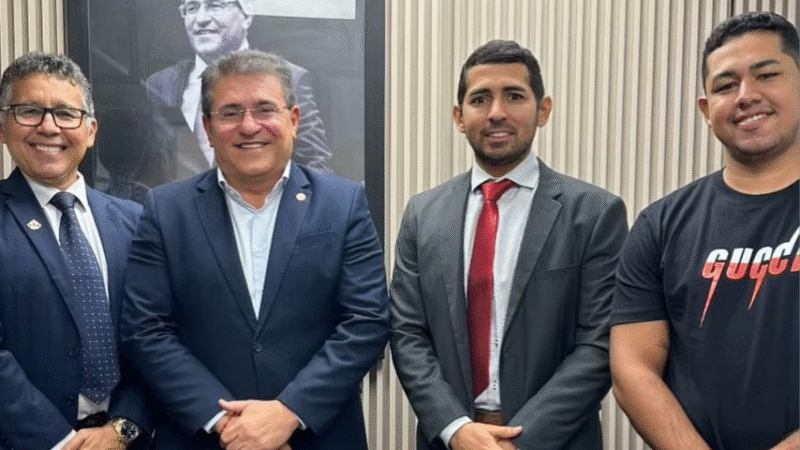 DURANTE AGENDA NA CAPITAL PERNAMBUCANA, PRESIDENTE DA CÂMARA DE LAGOA GRANDE BUSCA RECURSOS PARA A CIDADE