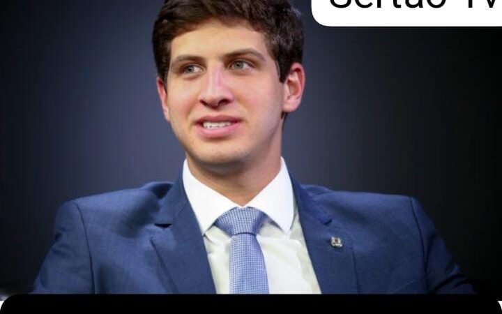 Prefeito do Recife, João Campos, participa do programa Política em Foco com Maurício Ribeiro