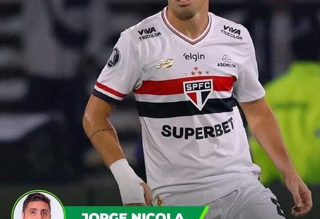 Oscar já decidiu de aposentar, mas ainda não chegou a acordo com o São Paulo para a recisão do contrato. O jogador aceita que o Tricolor não pague salário e direito de imagem, mas ele quer as luvas
