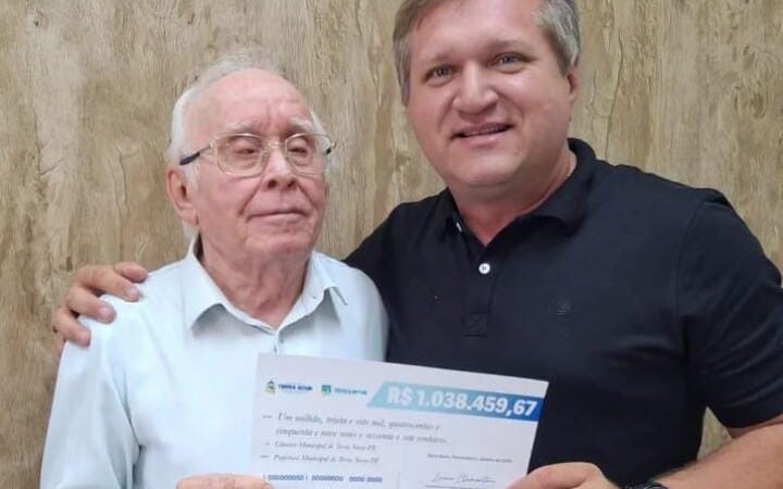 Presidente da Câmara, Livino Clementino devolve R$ 1 milhão por ano ao Executivo de Terra Nova