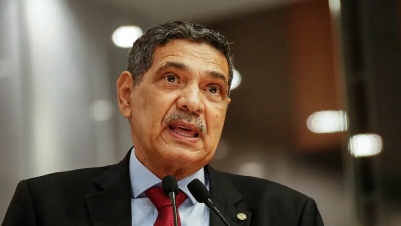 JOÃO PAULO FALA SOBRE POSSIBILIDADE DE ALIANÇA DO PT COM RAQUEL LYRA