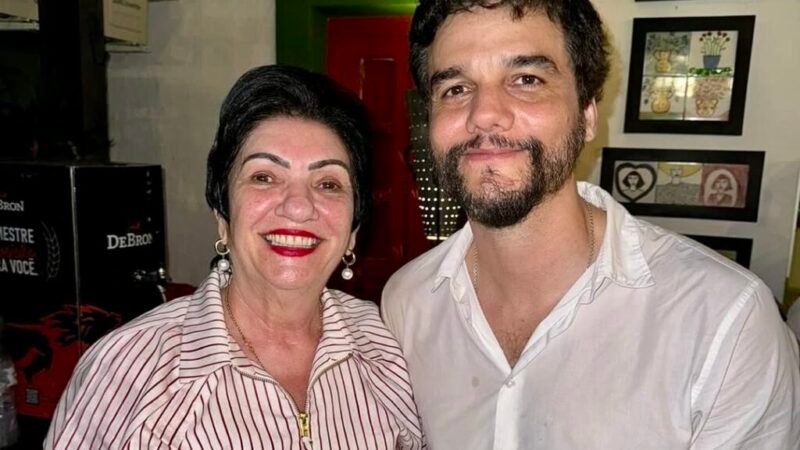 “ORGULHO IMENSO DE VER O MEU SOBRINHO WAGNER MOURA VENCER O GLOBO DE OURO”, DIZ PREFEITA DE FLORESTA