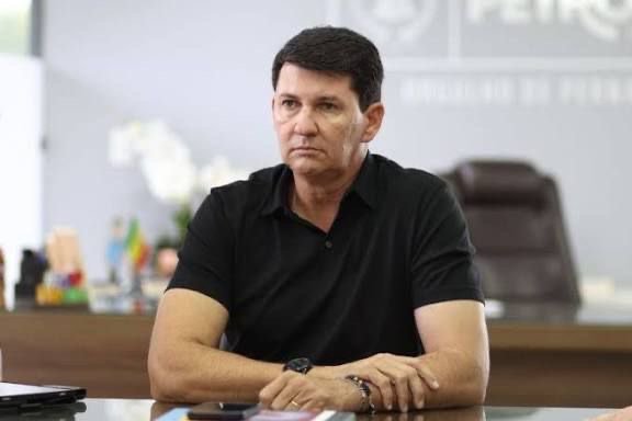 “O que está certo é que não abrimos mão de termos um senador que conheça nossa realidade, que conheça as pautas de todos os sertanejos”, diz prefeito de Petrolina
