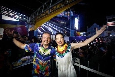 Raquel Lyra acompanha o Carnaval de Salgueiro e destaca investimentos estaduais para a descentralização da folia