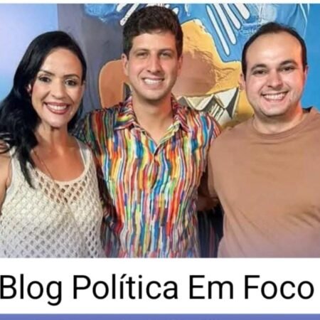 Ao lado de João Campos e outras liderançasDurante o evento, eles estiveram ao lado do prefeito do Recife