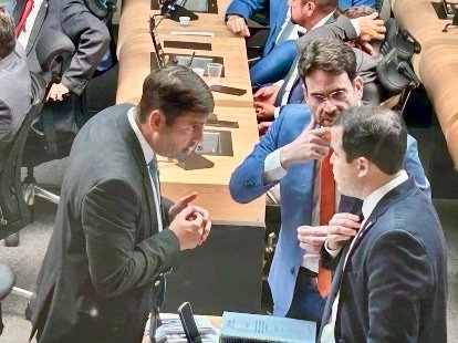 IMPEACHMENT DE JOÃO CAMPOS É REJEITADO PELA MAIORIA DOS VEREADORES DO RECIFE