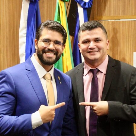 Após Pitel Filho declarar voto, Professor Agaeudes também anuncia apoio à reeleição de Léo Parente