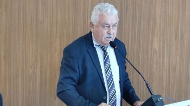 Em discurso firme na Câmara de Salgueiro, vereador Auremar Carvalho rebate oposição e defende gestão municipal.