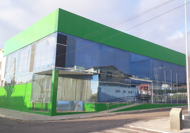 Prefeito de Serrita reintegra quase 50 aprovados em concurso público após decisão definitiva da Justiça