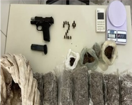 Cabrobó: Policiais da 2ª CIPM prendem foragido por homicídio e apreendem arma e cerca de 4 kg de maconha
