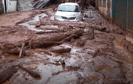Número de pessoas mortas sobe e chega a mais de 50 após fortes chuvas em MG