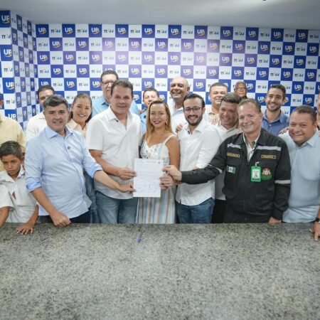 Deputado estadual France Hacker se filia à Federação União Progressista ao lado de Eduardo e Lula da Fonte