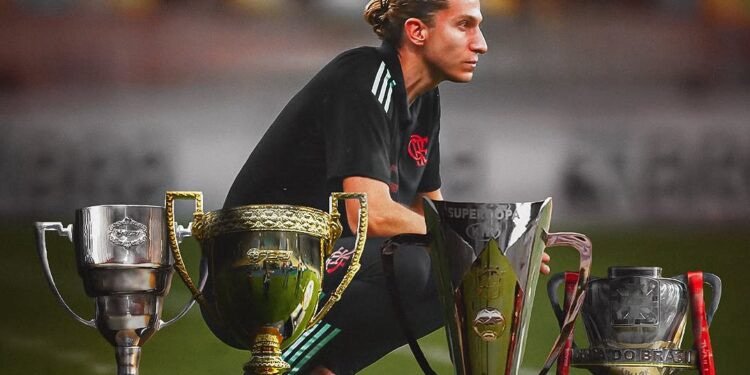 Filipe Luís é pego de surpresa com demissão do Flamengo após goleada no Maracanã