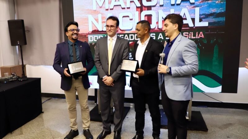 Presidente da Câmara Municipal de Petrolina recebe homenagem em evento em Brasília