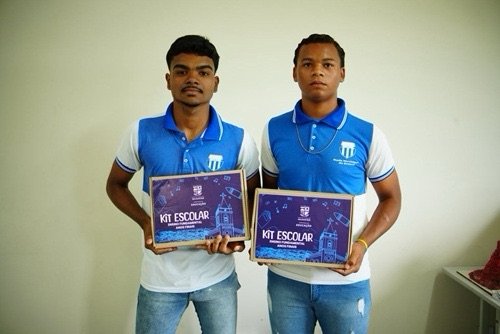 Estudantes das escolas municipais de Salgueiro recebem kit de material escolar pelo segundo ano consecutivo