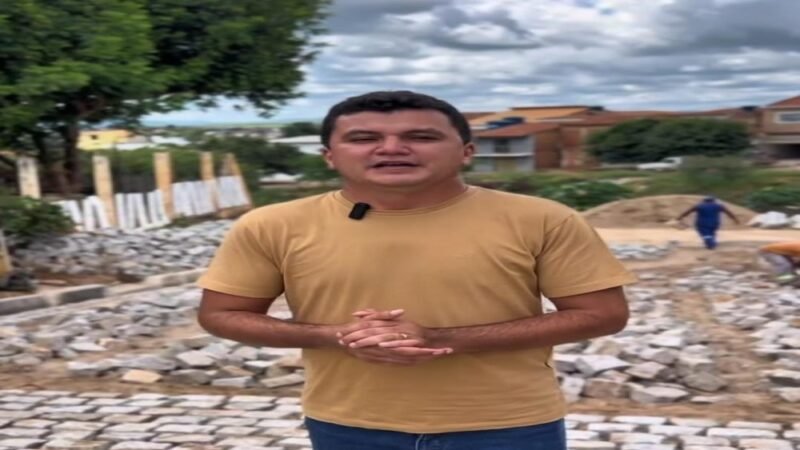 Vereador Pitel Filho acompanha obras de pavimentação em dois bairros de Salgueiro