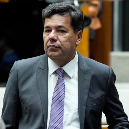 Mendonça Filho pede que direção nacional da Federação União Progressista decida apoio entre Raquel Lyra e João Campos