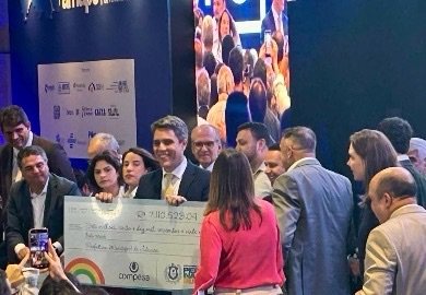 DUPLICAÇÃO DA BR-232 ENTRE SÃO CAETANO E BELO JARDIM É AUTORIZADA. RAQUEL LYRA TAMBÉM ENTREGOU CHEQUES DA OUTORGA