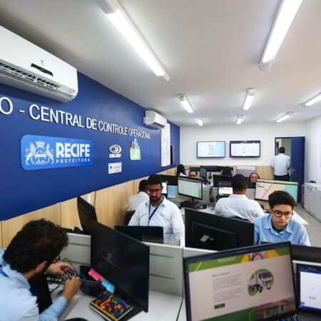 Coleta agendada de móveis, entulhos e resíduos de pequenas obras é anunciada no RecifeServiço poderá ser solicitado pelo Conecta Recife com o objetivo de reduzir o descarte irregular