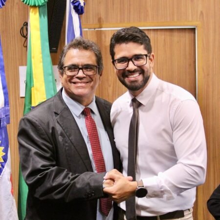 Léo Parente conquista apoio de Zé Carlos para reeleição à presidência da Câmara de Vereadores de Salgueiro