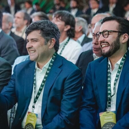 Eduardo e Lula da Fonte apresentam projeto que isenta professores do Imposto de Renda